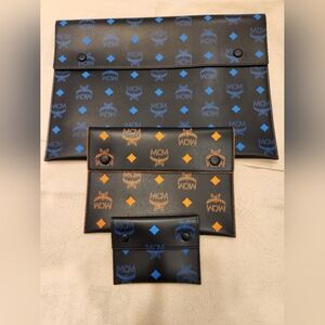 MCM POUCH SET
